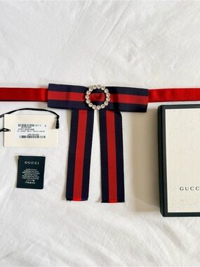 GUCCI Alessandro Michele Jeweled Web Grosgrain Bow Brooch Tie 477071